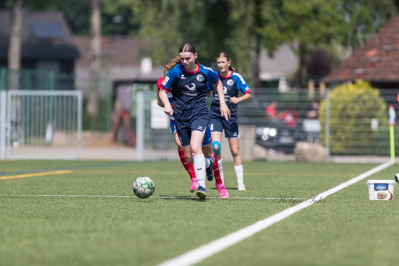 Bild 74 - wBJ Holsatia Elmshorn - VfL Pinneberg : Ergebnis: 1:4